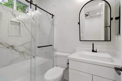 2200 Lotus Way, Tracy, CA 95376 - Photo 30