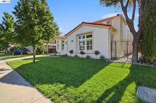 2200 Lotus Way, Tracy, CA 95376 - Photo 4