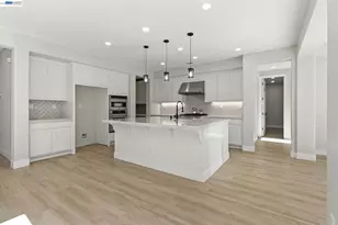 2200 Lotus Way, Tracy, CA 95376 - Photo 12