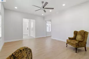 2200 Lotus Way, Tracy, CA 95376 - Photo 8