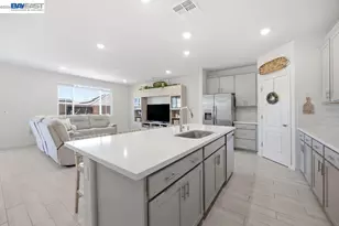 1012 Ramos Dr, Winters, CA 95694 - Photo 12