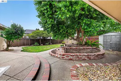 1576 4th St, Livermore, CA 94550 - Photo 32