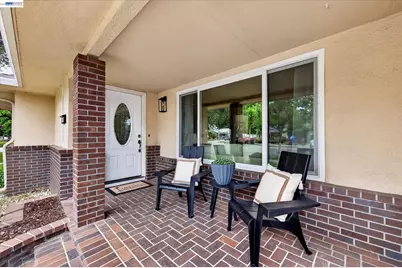 1576 4th St, Livermore, CA 94550 - Photo 2