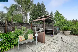 341 Twinview Dr, Pleasant Hill, CA 94523 - Photo 26