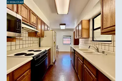 196 Doris Dr, Pleasant Hill, CA 94523 - Photo 10
