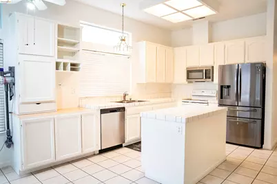4808 Pineview Way, Antioch, CA 94531 - Photo 4