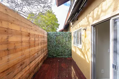 3858 Maybelle Ave, Oakland, CA 94619 - Photo 22