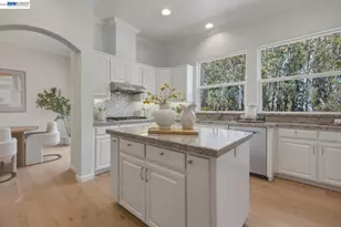 55 Buena Vista Rd, South San Francisco, CA 94080 - Photo 18