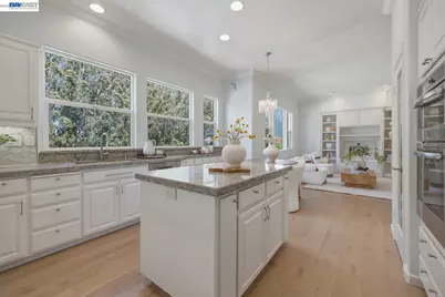 55 Buena Vista Rd, South San Francisco, CA 94080 - Photo 20