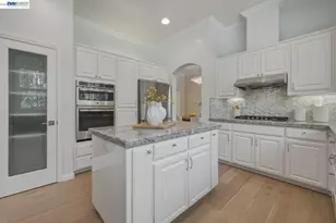 55 Buena Vista Rd, South San Francisco, CA 94080 - Photo 22