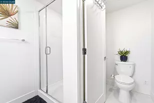9732 Seawind Wy, Newark, CA 94560 - Photo 22