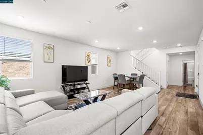 2214 Daimler St, Lathrop, CA 95330 - Photo 4