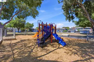 1486 Newhall Pkwy, Concord, CA 94521 - Photo 38