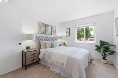 1486 Newhall Pkwy, Concord, CA 94521 - Photo 16