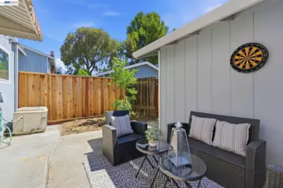1486 Newhall Pkwy, Concord, CA 94521 - Photo 32