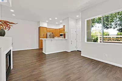 341 Imagination Pl, Milpitas, CA 95035 - Photo 4