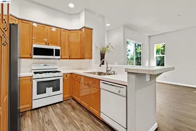 341 Imagination Pl, Milpitas, CA 95035 - Photo 10