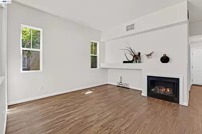 341 Imagination Pl, Milpitas, CA 95035 - Photo 2