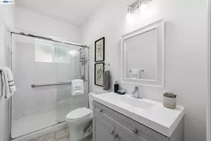 17208 President Dr, Castro Valley, CA 94546 - Photo 34