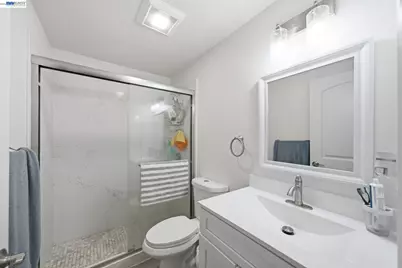 17208 President Dr, Castro Valley, CA 94546 - Photo 42