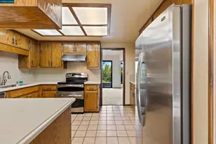 1085 Camino Verde Cir, Walnut Creek, CA 94597 - Photo 18