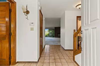 1085 Camino Verde Cir, Walnut Creek, CA 94597 - Photo 10