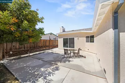 2274 Mount Whitney Dr, Pittsburg, CA 94565 - Photo 24