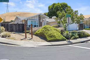 2274 Mt Whitney Dr, Pittsburg, CA 94565 - Photo 2