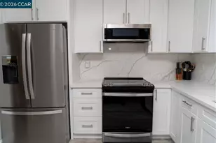 2135 Apricot Ct, Pittsburg, CA 94565 - Photo 6