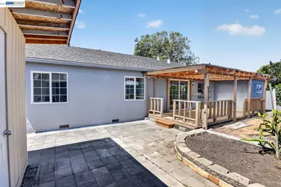 20242 Lucot Ct, San Lorenzo, CA 94541 - Photo 24