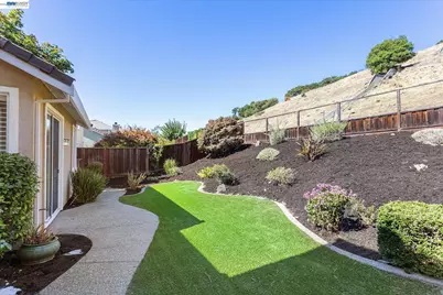 25518 Gold Ridge Dr, Castro Valley, CA 94552 - Photo 46