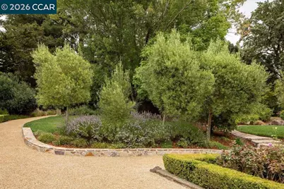 187 Moraga Way, Orinda, CA 94563 - Photo 46