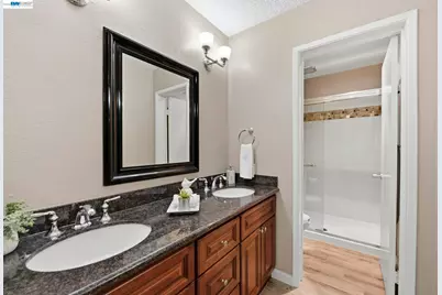 37200 Meadowbrook Cmn #203, Fremont, CA 94536 - Photo 22