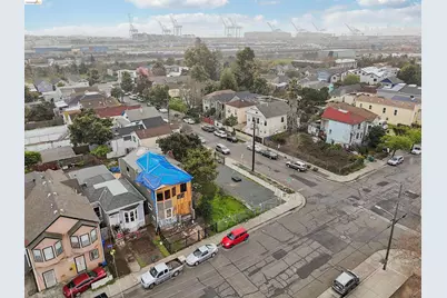 1495 5th St, Oakland, CA 94607 - Photo 1