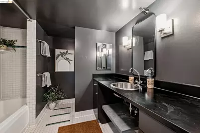 247 4th St #301, Oakland, CA 94607 - Photo 26