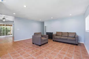 40 Gonzalez Dr, Hollister, CA 95023 - Photo 8