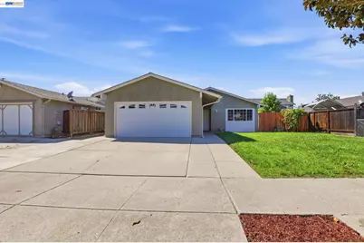 40 Gonzalez Dr, Hollister, CA 95023 - Photo 2