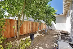 5195 Camino Alta Mira, Castro Valley, CA 94546 - Photo 30