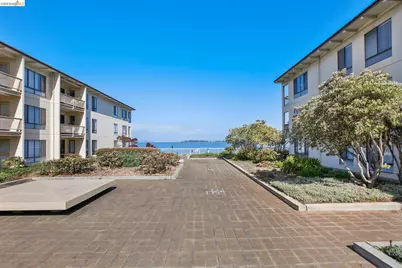 9 Commodore Dr #A207, Emeryville, CA 94608 - Photo 1