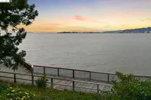 9 Commodore Dr, Emeryville, CA 94608 - Photo 52