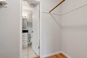 9 Commodore Dr, Emeryville, CA 94608 - Photo 16