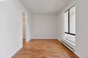 9 Commodore Dr, Emeryville, CA 94608 - Photo 12