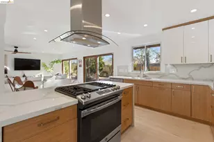 13255 Clairepointe Way, Oakland, CA 94619 - Photo 10