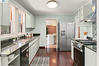 3500 Seminary Ave, Oakland, CA 94605 - Photo 16