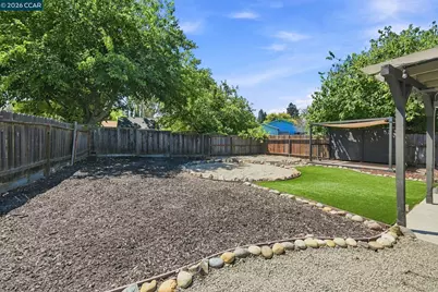 640 Michele Dr, Martinez, CA 94553 - Photo 22