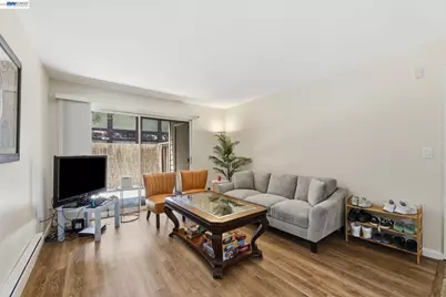 1137 Yarwood Court, San Jose, CA 95128 - Photo 36