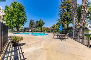 2368 Dalis Dr, Concord, CA 94520 - Photo 68
