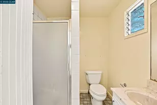 913 France Ave, San Francisco, CA 94122 - Photo 20