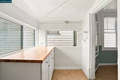913 France Ave, San Francisco, CA 94122 - Photo 18