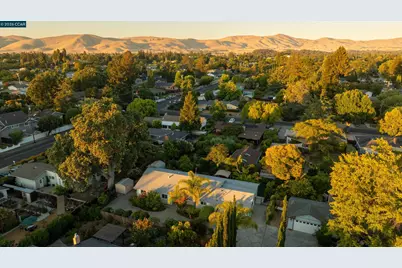1694 Tammy Ln, Concord, CA 94519 - Photo 52